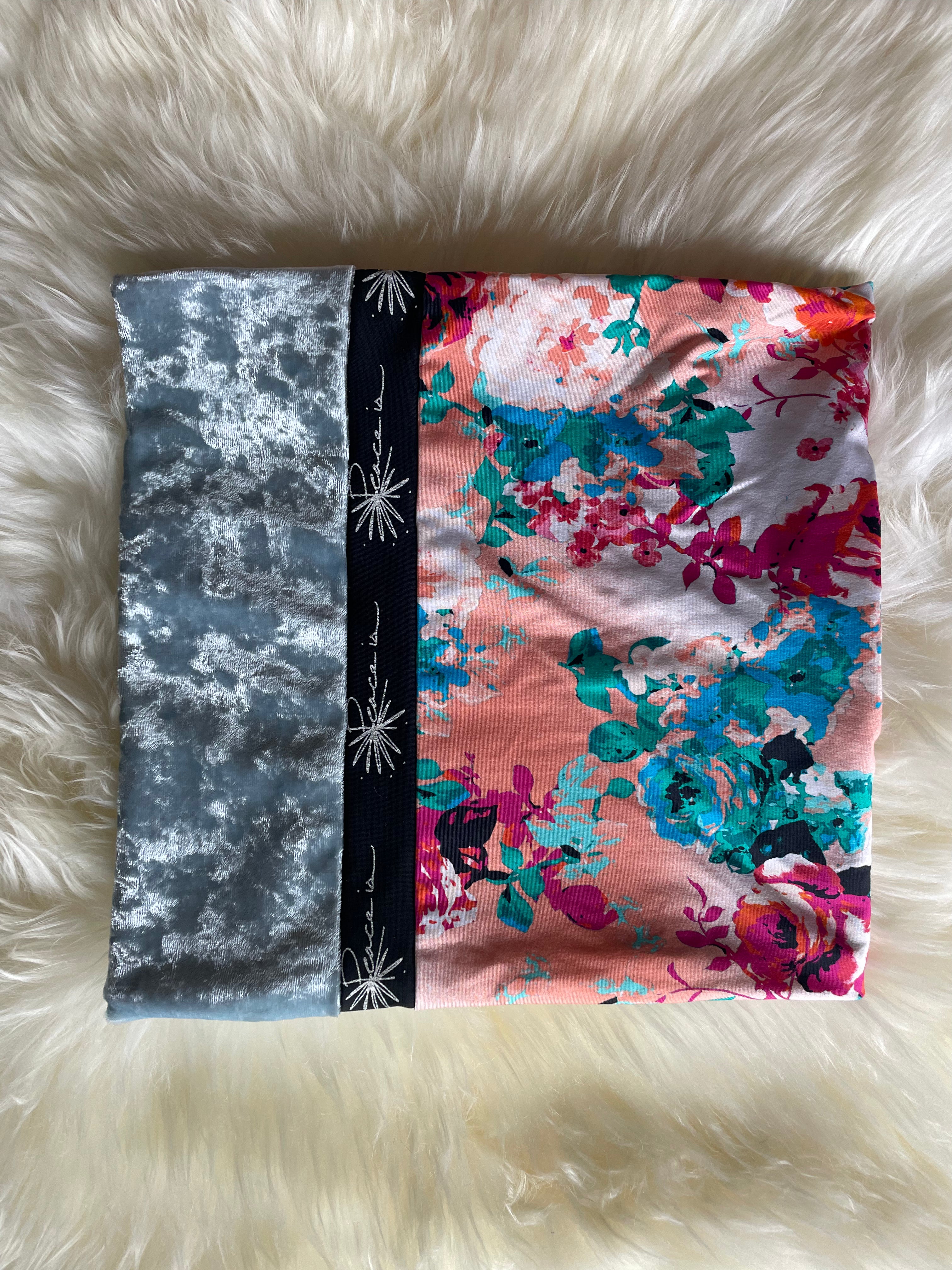 Women's Neckie - Elsa