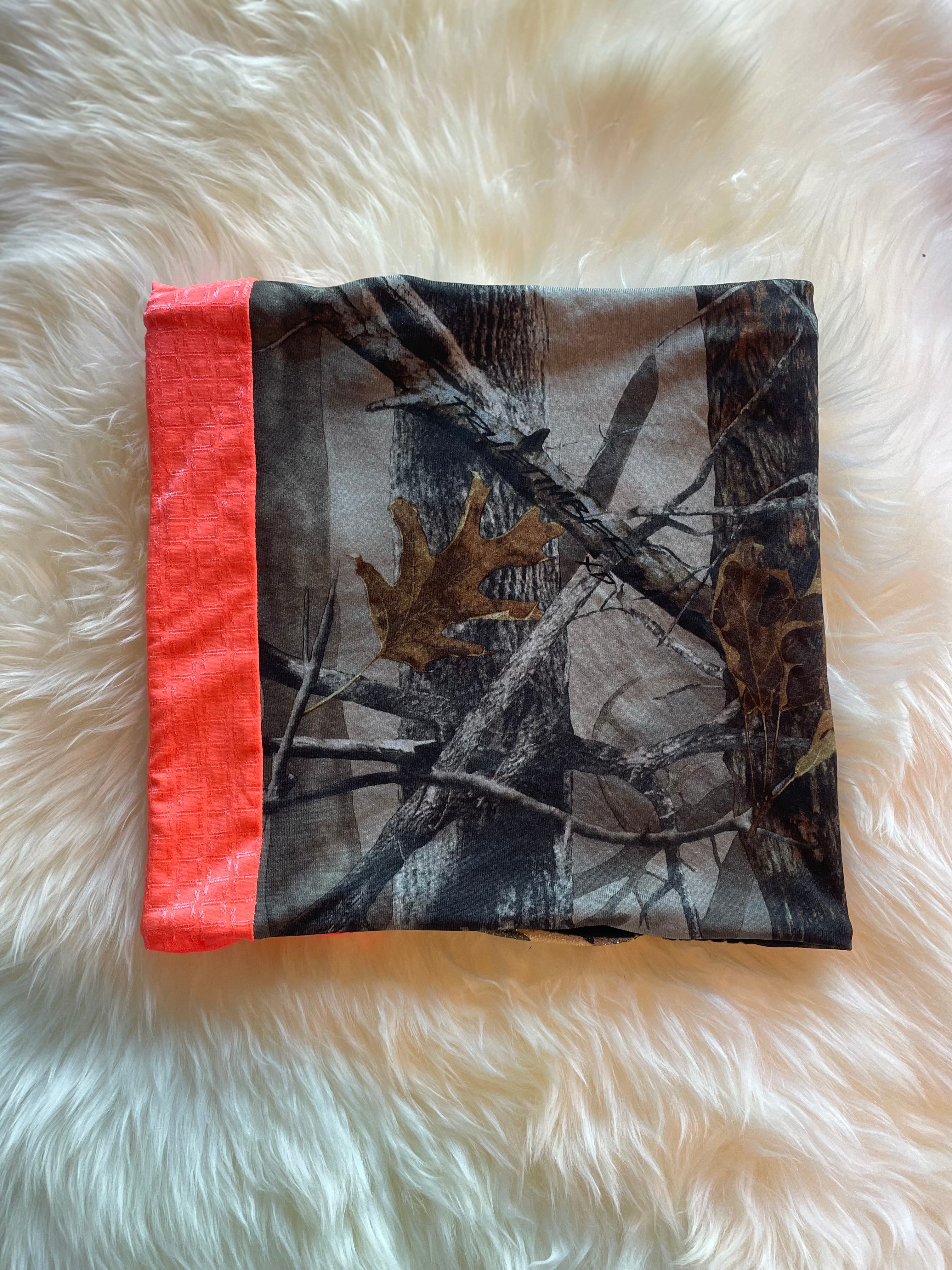 Women's Neckie - Don't Blink B