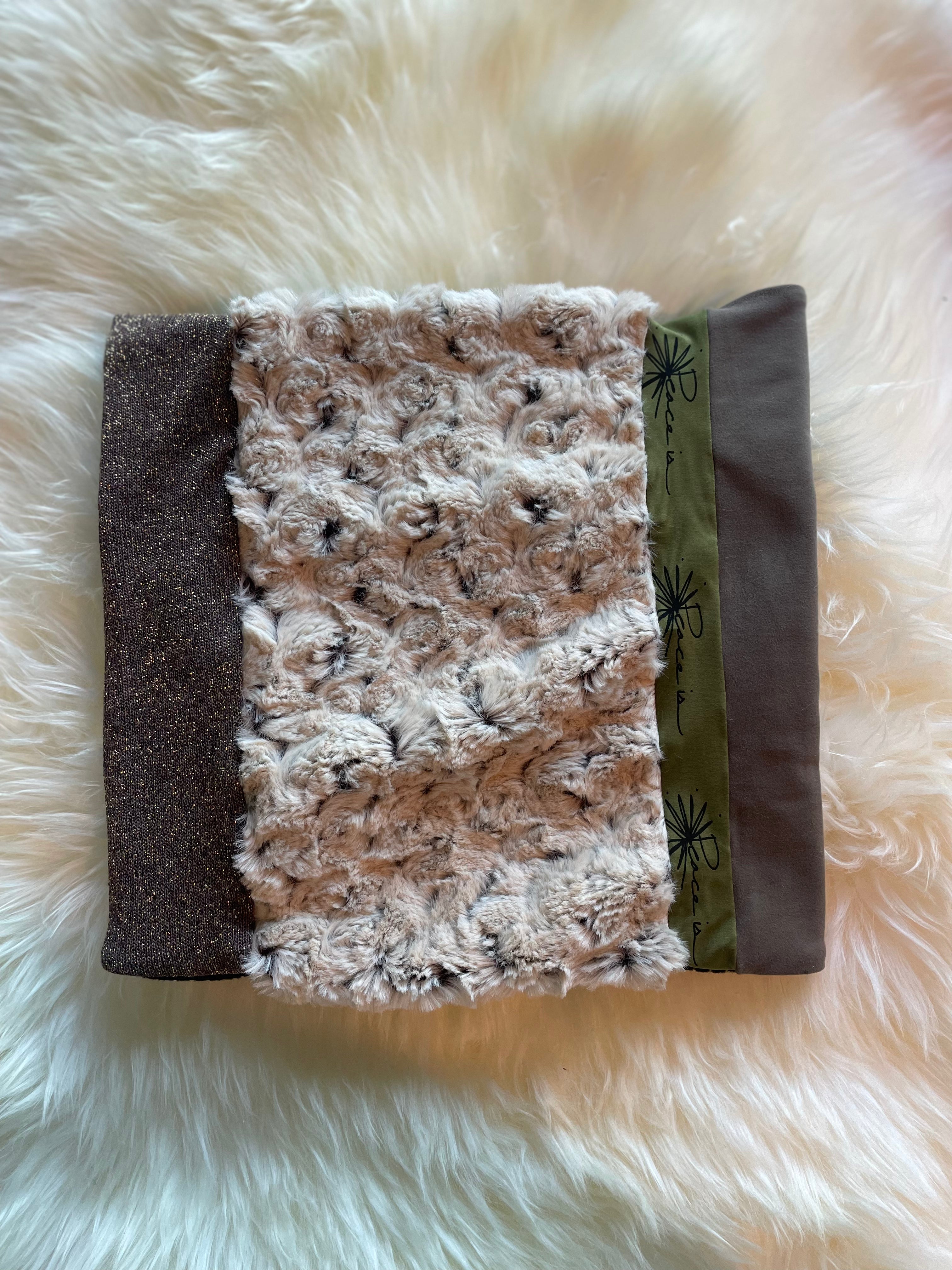 Women's Neckie - Deja Vu