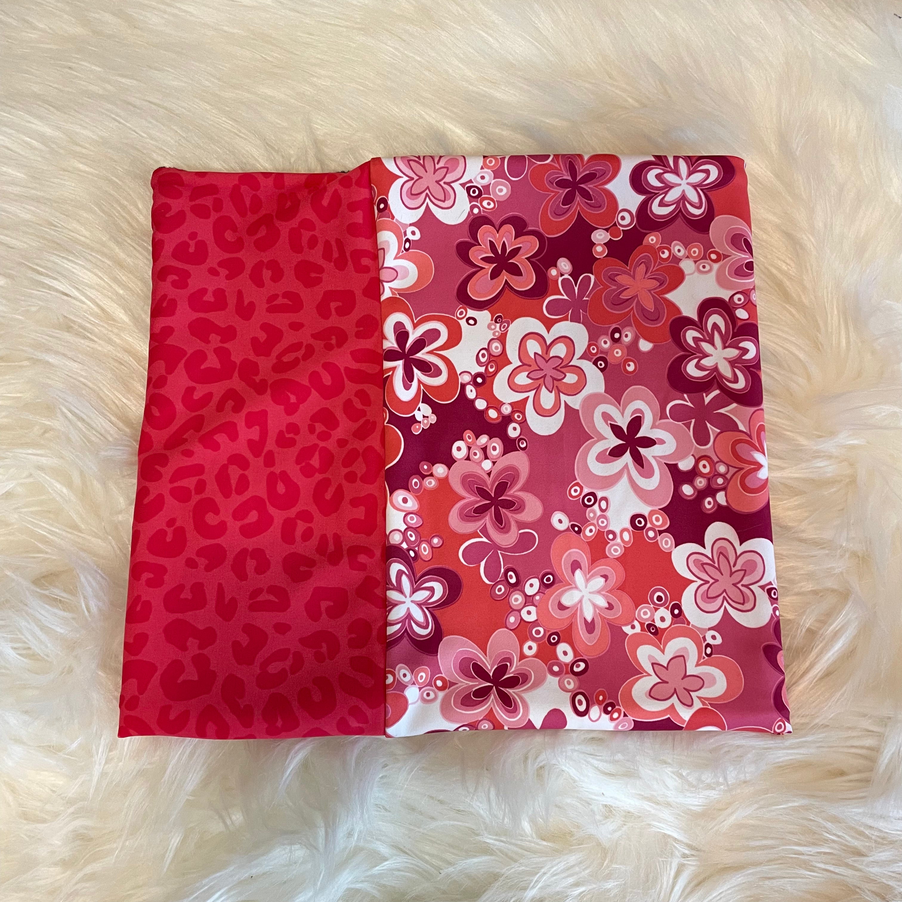 Women's Neckie -On Wed We Wear Pink